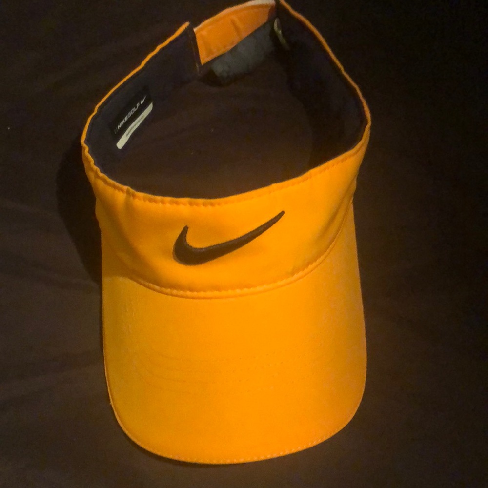 Nike visor